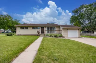 N84W16651 Ann Ave, Menomonee Falls, WI 53051 - Photo 1