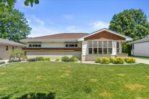 2604 E Dale Ave, Cudahy, WI 53110 - Photo 1