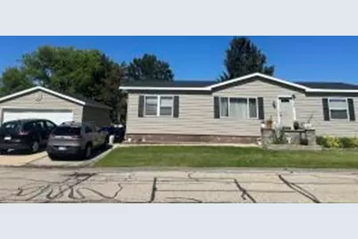 118 S Eastown Manor -, Elkhorn, WI 53121 - Photo 1