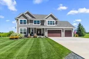 2900 Loretta Ln, Barton, WI 53090 - Photo 1