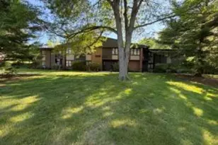 22 Matterhorn Cir, Geneva, WI 53147 - Photo 1