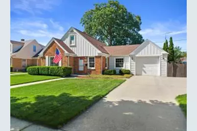 804  Florence Ave, Racine, WI 53402 - Photo 1