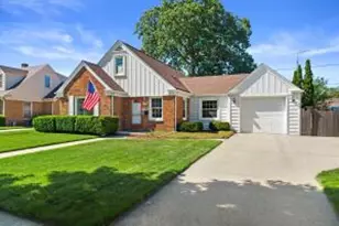 804 Florence Ave, Racine, WI 53402 - Photo 1