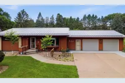 413  Orchard View Dr, La Crescent, MN 55947 - Photo 1