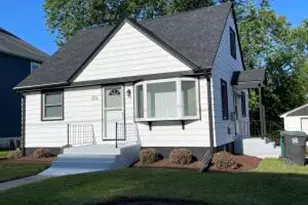 W161N8970 Hayes Ave, Menomonee Falls, WI 53051 - Photo 1