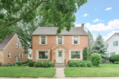 910  Harvey Ave, Watertown, WI 53094 - Photo 1