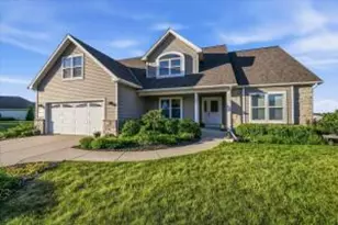 272 Highland Dr, Belgium, WI 53004 - Photo 1