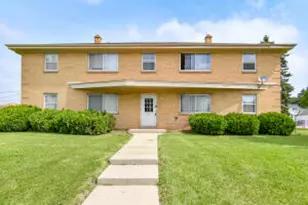 2410 W Howard Ave, Milwaukee, WI 53221 - Photo 1
