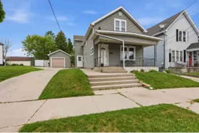 1210  Hamilton St, Manitowoc, WI 54220 - Photo 1