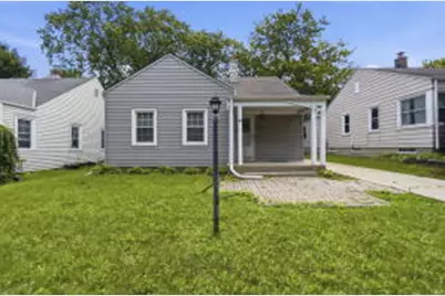 4640 N Woodruff Ave, Whitefish Bay, WI 53211 - Photo 1