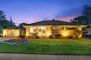 N89W15350 Cleveland Ave, Menomonee Falls, WI 53051 - Photo 1