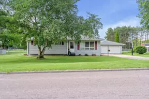734 Juline Way, Onalaska, WI 54650 - Photo 1