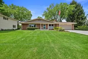 5442 Gallant Fox Ln, Racine, WI 53402 - Photo 1