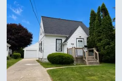 715 S 27th St, Manitowoc, WI 54220 - Photo 1