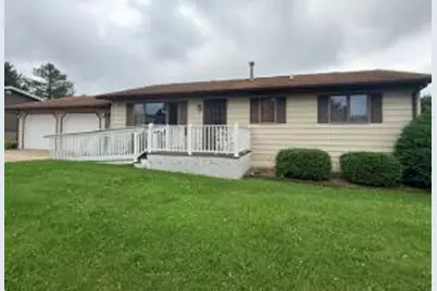 247  Goodview Dr, Spring Grove, MN 55974 - Photo 1