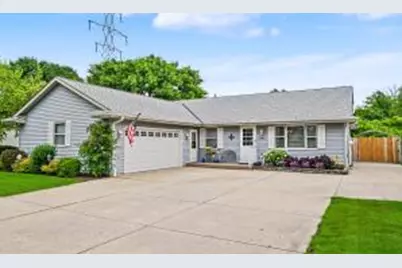 7950 S Cecily Dr, Oak Creek, WI 53154 - Photo 1