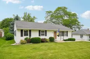 N92W16938 Roger Ave, Menomonee Falls, WI 53051 - Photo 1