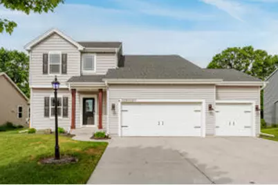 W206N16377  Marshland Dr, Jackson, WI 53037 - Photo 1