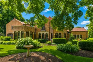 6150 Washington Cir, Wauwatosa, WI 53213 - Photo 1