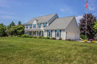 W196N11351 Shadow Wood Dr, Germantown, WI 53022 - Photo 1