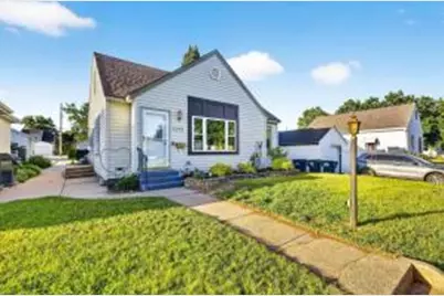 2219  Jackson St, La Crosse, WI 54601 - Photo 1