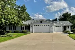 1303 Hadley Ct, Watertown, WI 53098 - Photo 1