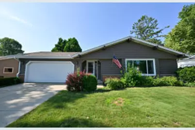 1605  Drexel Blvd, South Milwaukee, WI 53172 - Photo 1