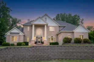 N51W19090 Crestview Terrace, Menomonee Falls, WI 53051 - Photo 1