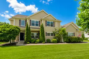 7201 W River Birch Dr, Mequon, WI 53092 - Photo 1