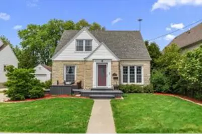 132 E Douglas St, Port Washington, WI 53074 - Photo 1