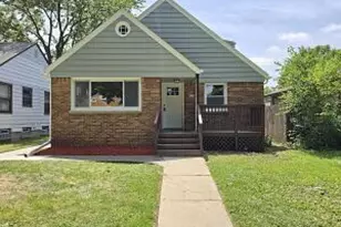 6169 W Spencer Pl, Milwaukee, WI 53218 - Photo 1