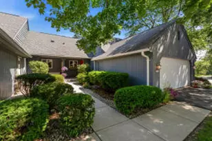 10329 N Savannah Ct, Mequon, WI 53092 - Photo 1
