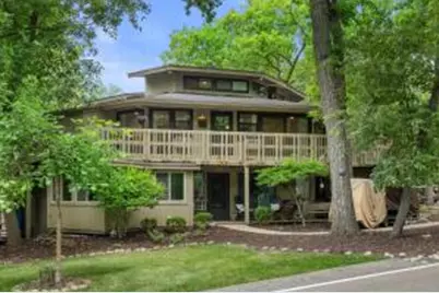 504  Rolling Green Dr, Fontana, WI 53125 - Photo 1
