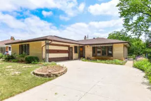 4144 N 96th St, Wauwatosa, WI 53222 - Photo 1
