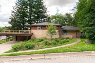 329 S Lincoln Ave, Viroqua, WI 54665 - Photo 1