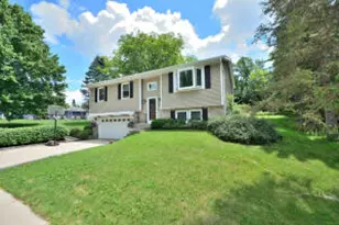 2005 Harris Highland Dr, Waukesha, WI 53188 - Photo 1
