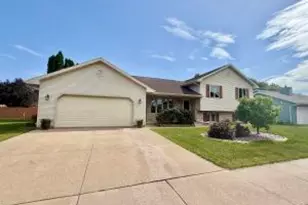 1035 Laager Ln, Oshkosh, WI 54902 - Photo 1