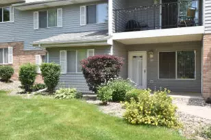 1127 Sunnyslope Dr, Racine, WI 53406 - Photo 1