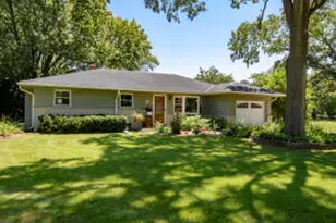 W155N5414 Balsam Dr, Menomonee Falls, WI 53051 - Photo 1