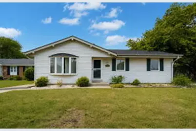 1762  21st Ave, Kenosha, WI 53140 - Photo 1