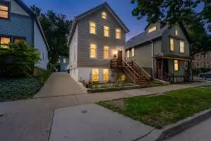 1755 N Franklin Pl, Milwaukee, WI 53202 - Photo 1
