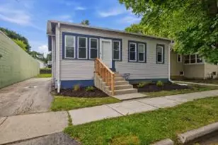 1225 The Strand, Waukesha, WI 53186 - Photo 1