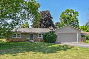 5215 S Balboa Dr, New Berlin, WI 53151 - Photo 1