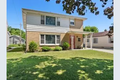 2216  La Follette Ave #2216A, Manitowoc, WI 54220 - Photo 1