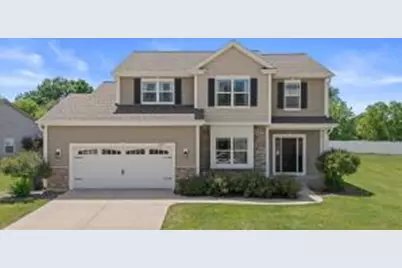 10055 S Chelsea Lee Rd, Oak Creek, WI 53154 - Photo 1