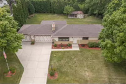 2985 S 126th St, New Berlin, WI 53151 - Photo 1