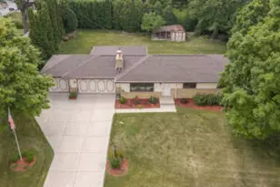 2985 S 126th St, New Berlin, WI 53151 - Photo 1