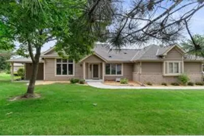 W240N2365 E Parkway Meadow Cir, Pewaukee, WI 53072 - Photo 1