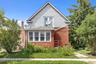 6122 W Mitchell St, West Allis, WI 53214 - Photo 1
