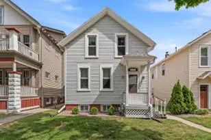 810 E Lincoln Ave, Milwaukee, WI 53207 - Photo 1